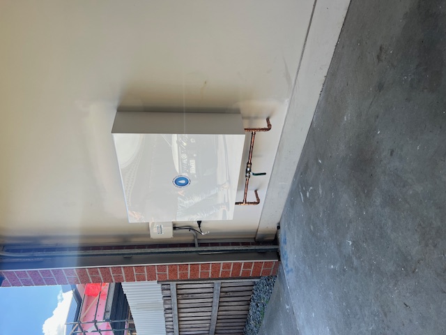 Wall Mount Install with Copper Piping, Geelong